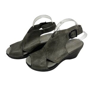 Dansko Vanda Stone Grey Leather Open Toe Wedge Sandals Size 39 US 8.5-9
